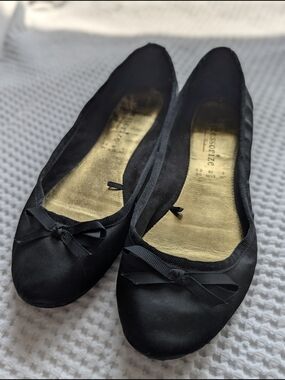 Accessorize Black Ballet Flats with Bow